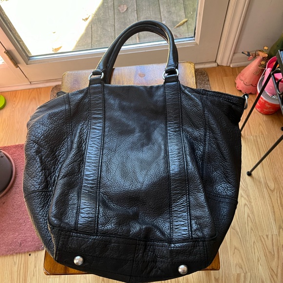 Liebeskind Berlin Black Leather Handbag - Picture 4 of 8